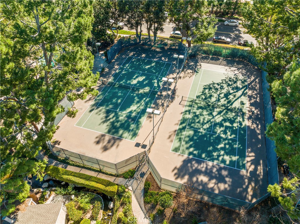 165 Pineview Irvine, CA 92620 - Photo 34 of 37