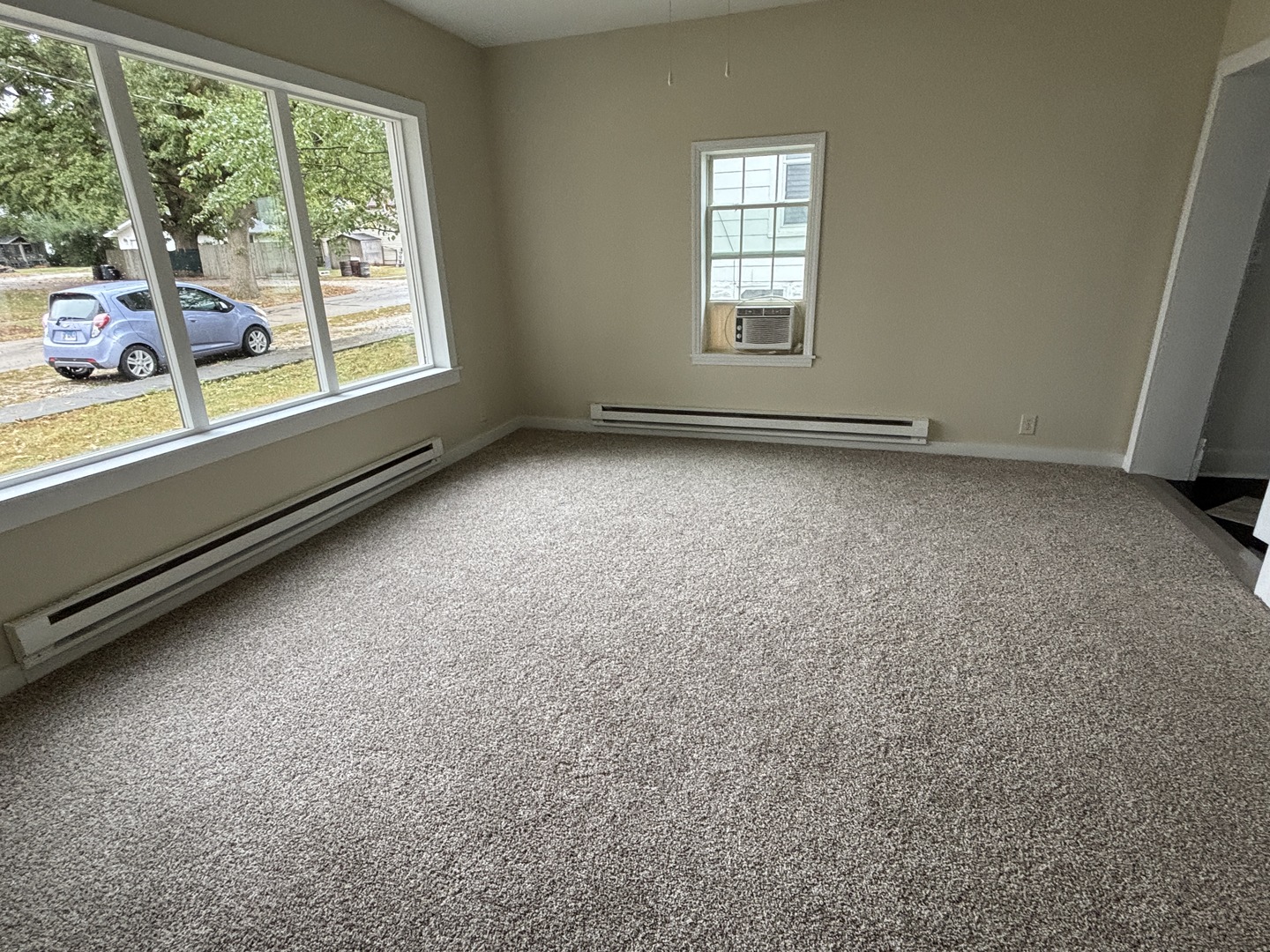 107 West Weldon Street Roberts, IL 60962 - Photo 7 of 21 an empty room with windows