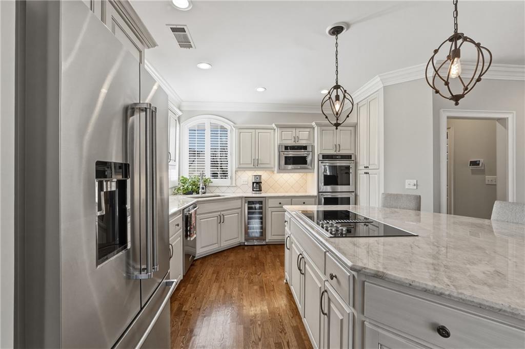 9025 Etching Overlook Duluth, GA 30097 - Photo 13 of 69