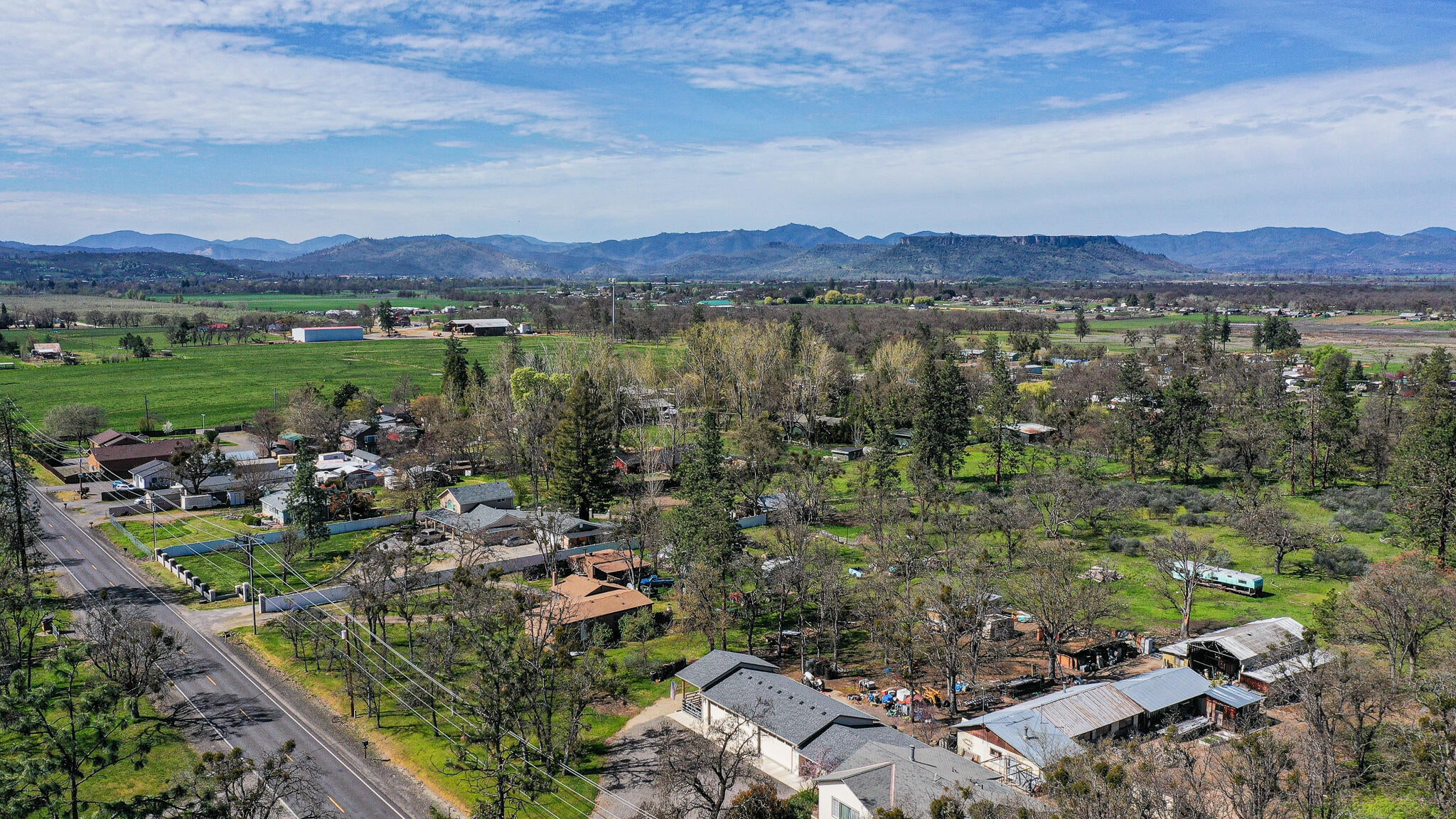 549 Wilson Road Central Point, OR 97502 - Photo 22 of 35 DJI_0590