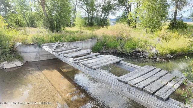 $160,000 | 2.84-acres 2.84-acres 3rd West Street, Auburn, WY 83111