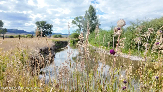 $160,000 | 2.84-acres 2.84-acres 3rd West Street, Auburn, WY 83111