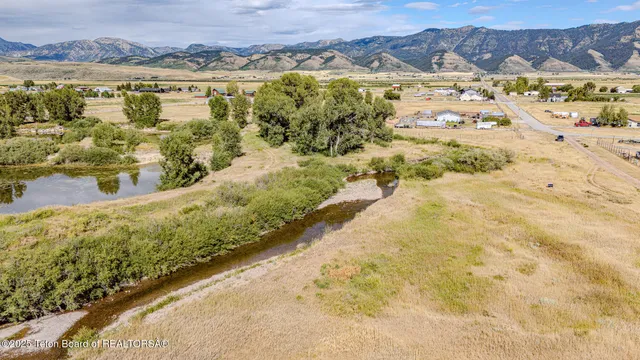 $160,000 | 2.84-acres 2.84-acres 3rd West Street, Auburn, WY 83111