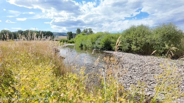 $160,000 | 2.84-acres 2.84-acres 3rd West Street, Auburn, WY 83111