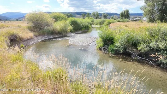 $160,000 | 2.84-acres 2.84-acres 3rd West Street, Auburn, WY 83111