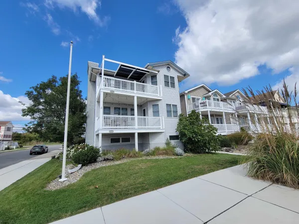$1,174,000 | 2574 West Avenue, Unit 2, Ocean City, NJ 08226