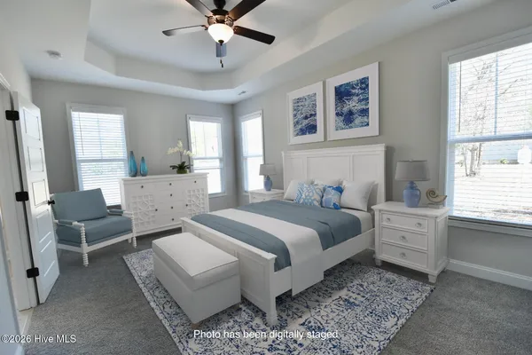 $647,530 | 122 Live Oak Circle, Lake Waccamaw, NC 28450