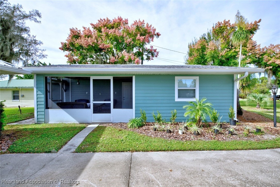 364 Lake June Road Lake Placid, FL 33852 - Photo 33 of 50