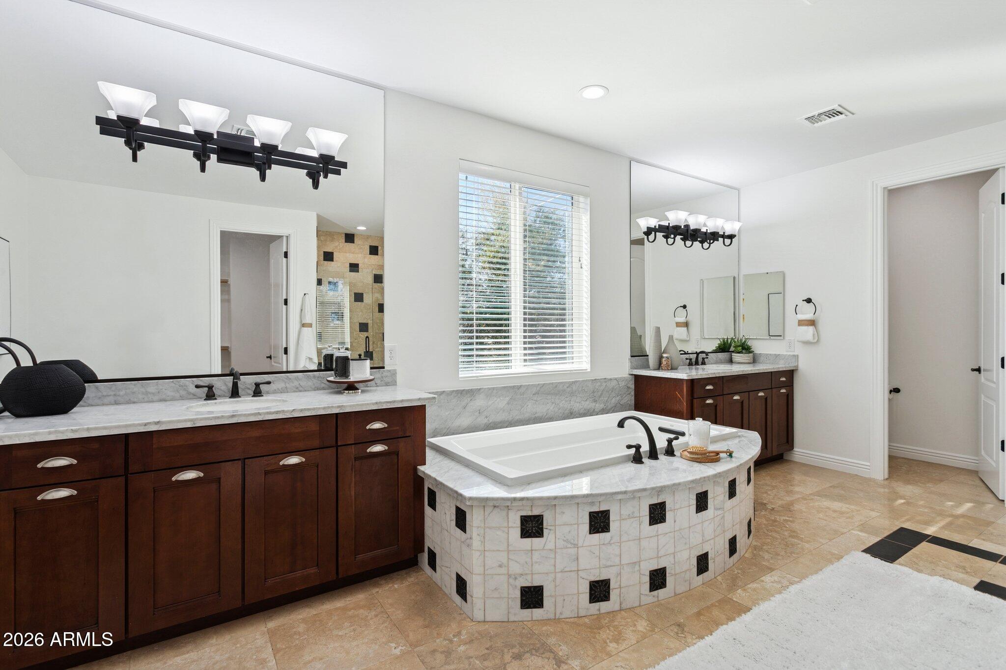 3346 North 34th Street Phoenix, AZ 85018 - Photo 53 of 92 Primary Bathroom