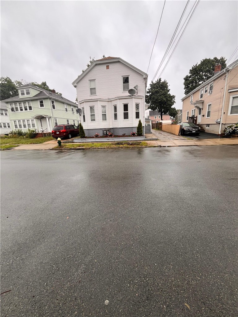 17 Rounds Avenue Providence, RI 02907 - Photo 1 of 9