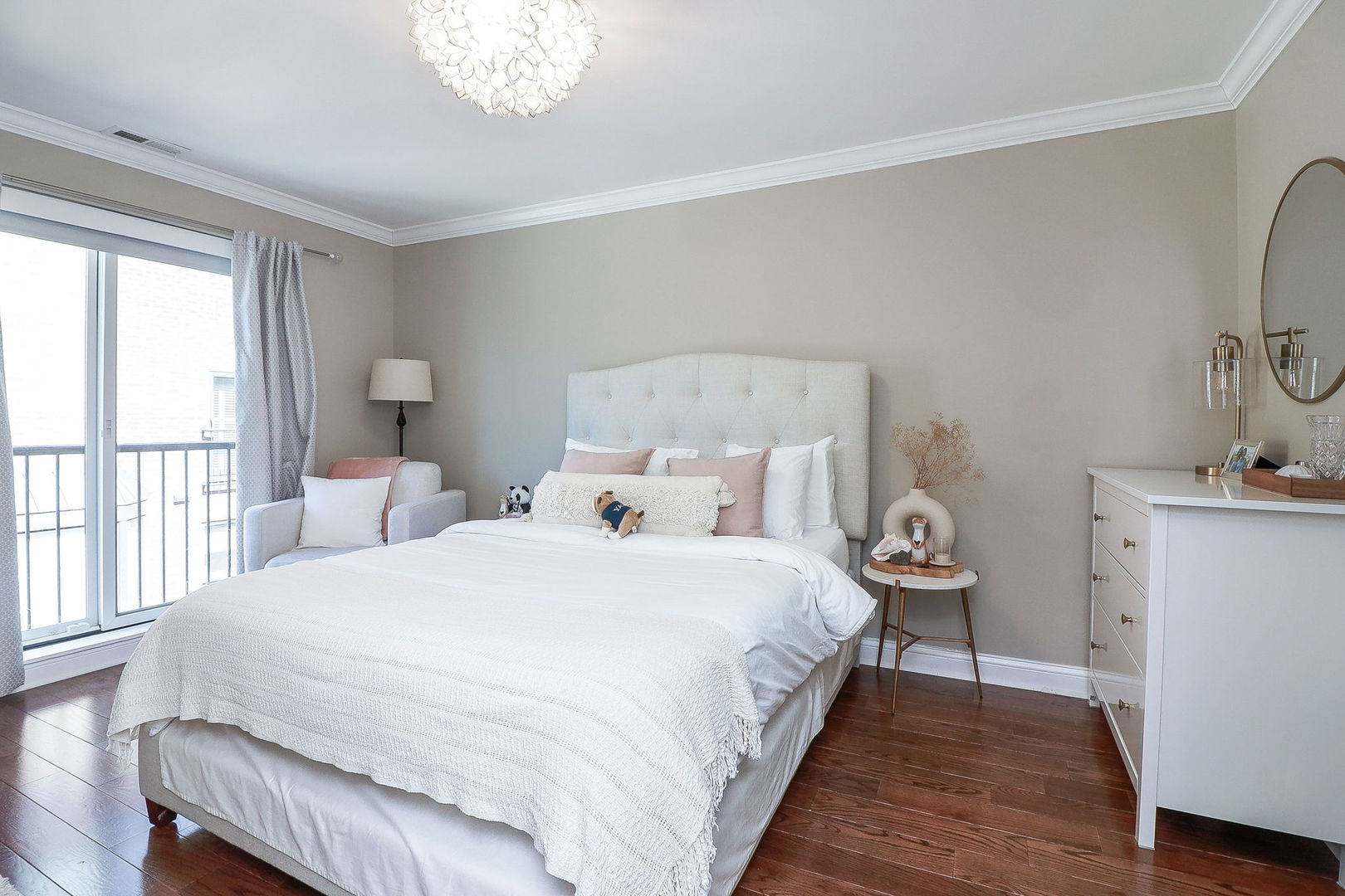 1346 North Sutton Place Chicago, IL 60610 - Photo 16 of 25 a bedroom with bed and a large window