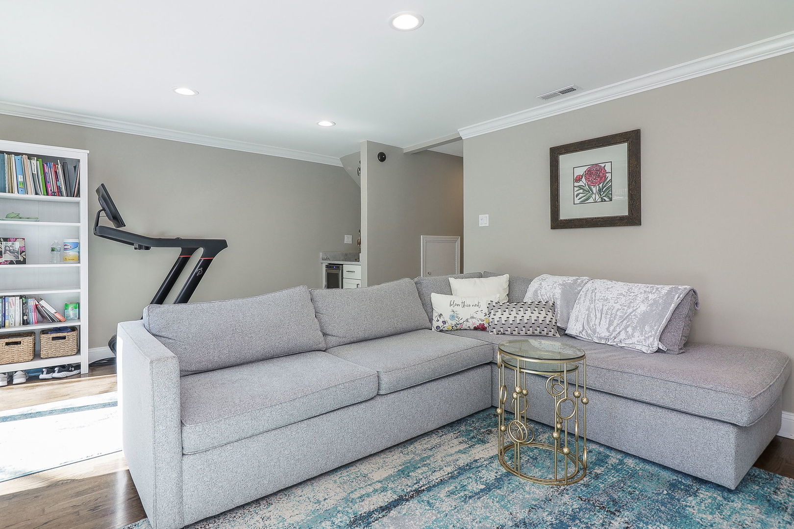 1346 North Sutton Place Chicago, IL 60610 - Photo 23 of 25 a living room with furniture and a couch