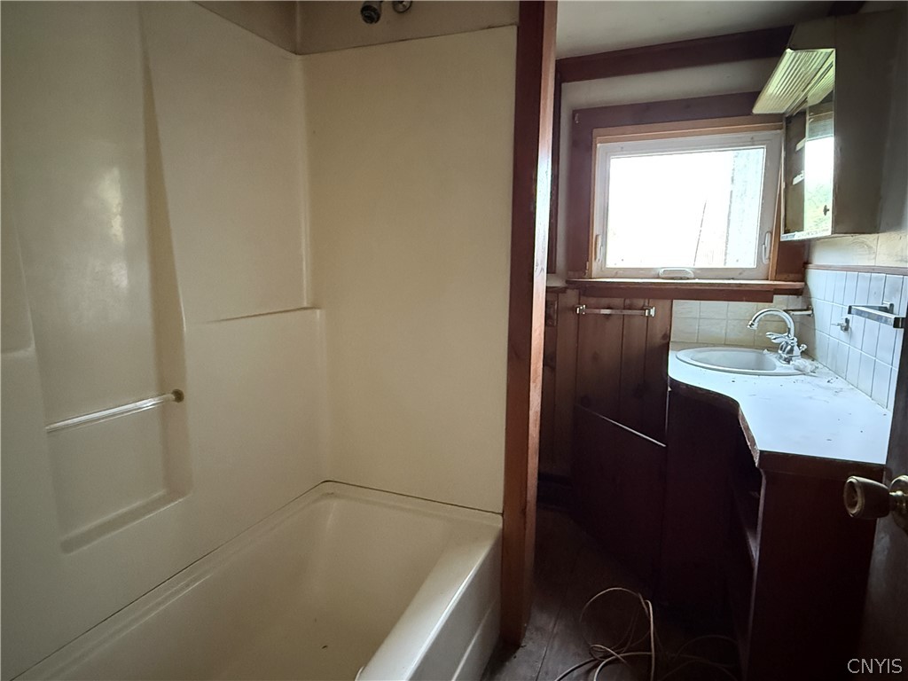 11033 Francis Road Remsen, NY 13438 - Photo 15 of 32