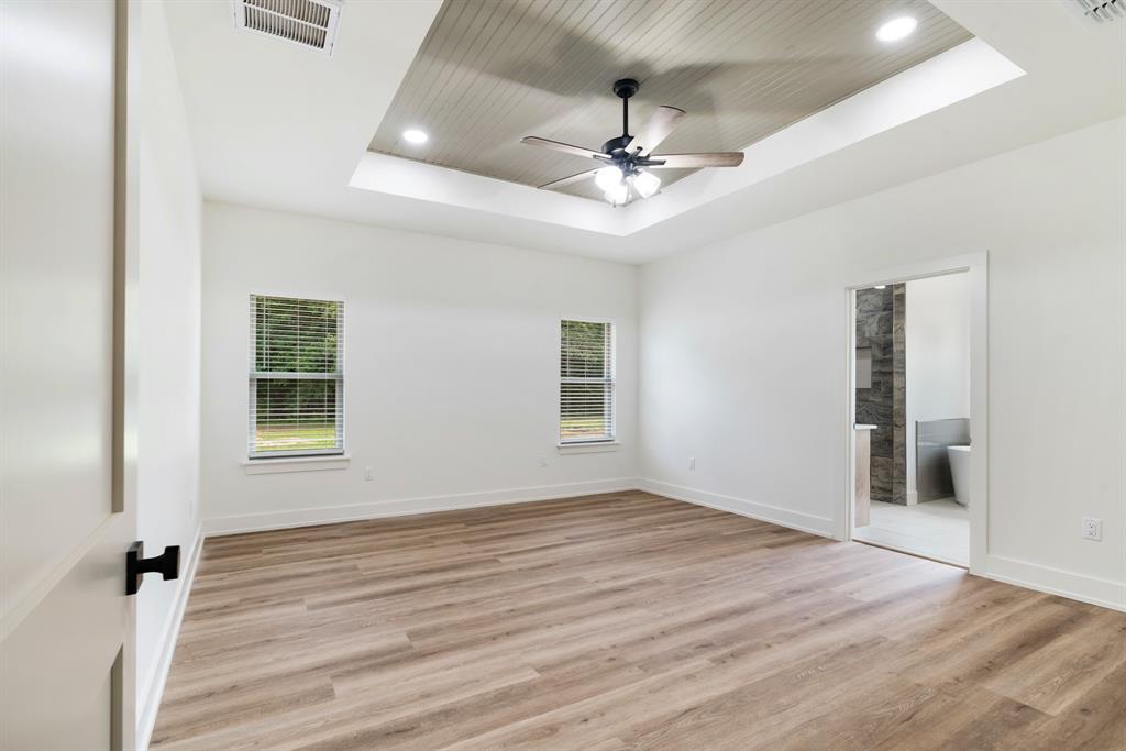 250 Private Road Blossom, TX 75416 - Photo 16 of 34