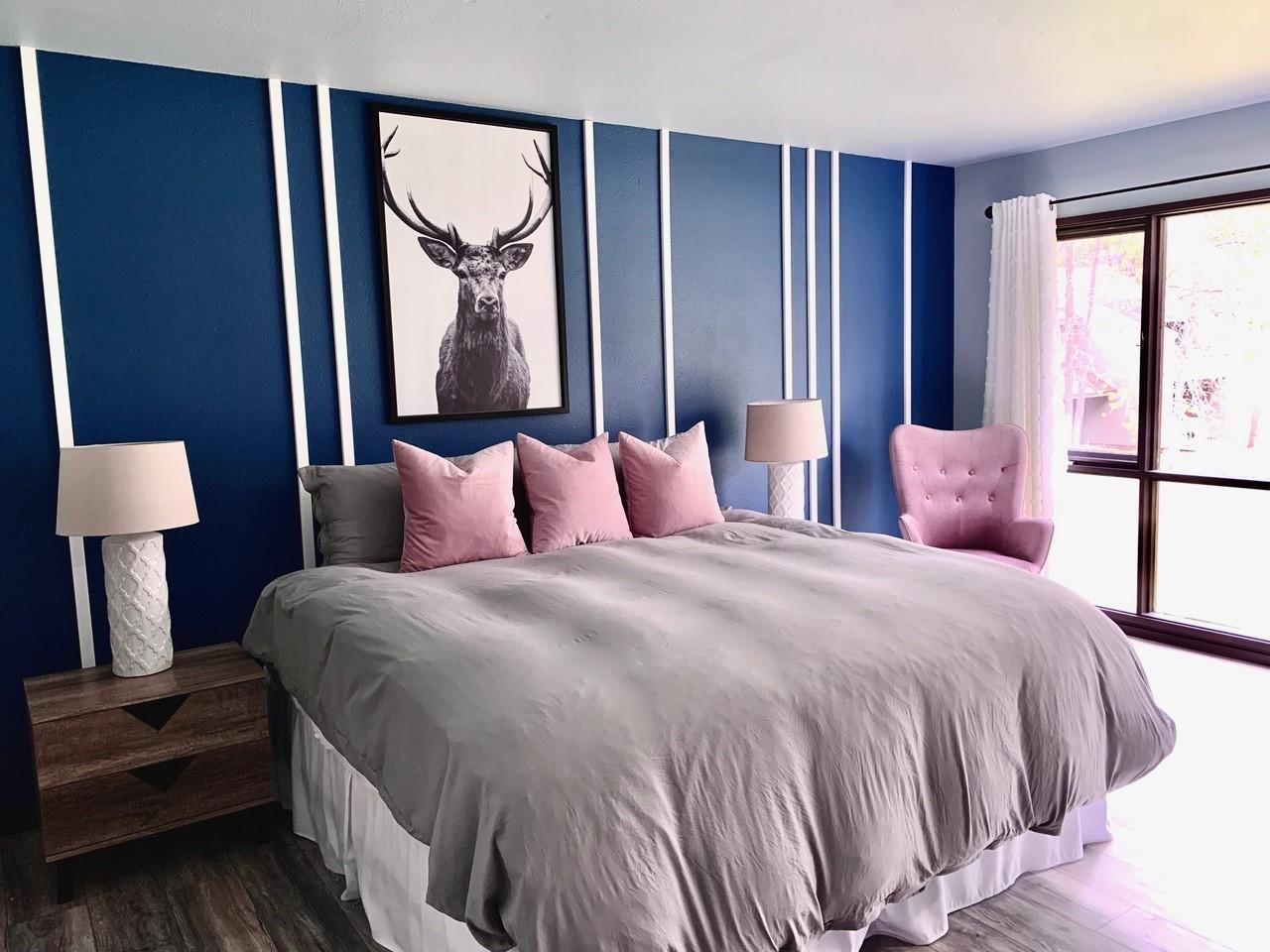 57220 Island Road, Unit 20 Sunriver, OR 97707 - Photo 1 of 20 Light filled and spacious primary bedroom.