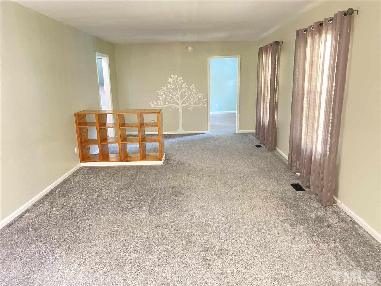 4808 Reigal Wood Road Durham, NC 27712 - Photo 6 of 30 Gallery Image 6