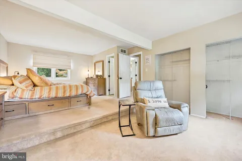 $399,000 | 7 Pin Oak Court, Blackwood, NJ 08012