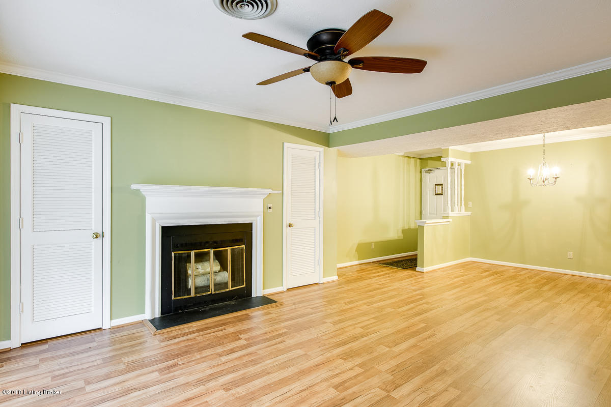 410 Mockingbird Valley Road, Unit 35 Louisville, KY 40207 - Photo 3 of 22 410 Mockingbird Valley Rd-3