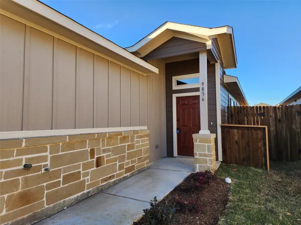 $1,665 | 9836 Grosbeak Lane, Magnolia, TX 77354