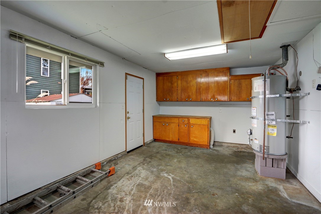 16331 127th Avenue Southeast Renton, WA 98058 - Photo 18 of 20 Gallery Image 18