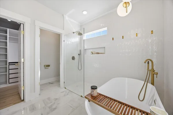 $3,100 | 676 Blueway Avenue, Summerville, SC 29486