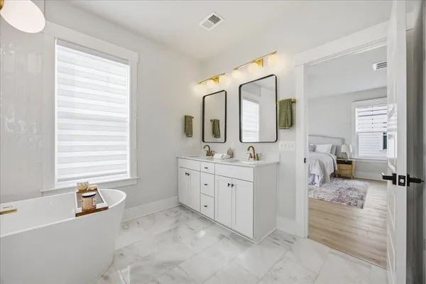 $3,100 | 676 Blueway Avenue, Summerville, SC 29486