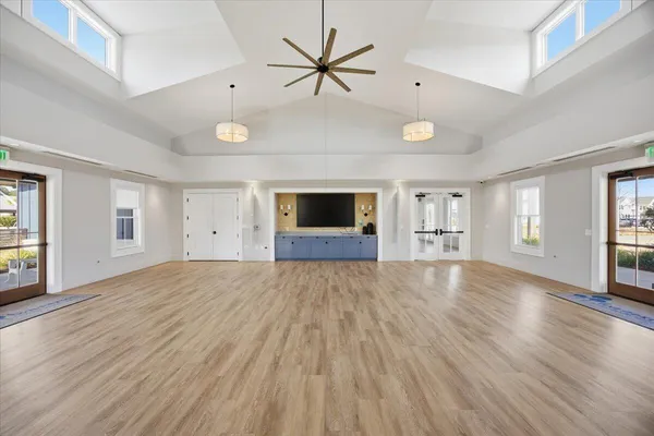 $3,100 | 676 Blueway Avenue, Summerville, SC 29486