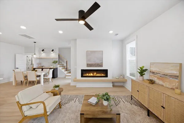 $3,100 | 676 Blueway Avenue, Summerville, SC 29486