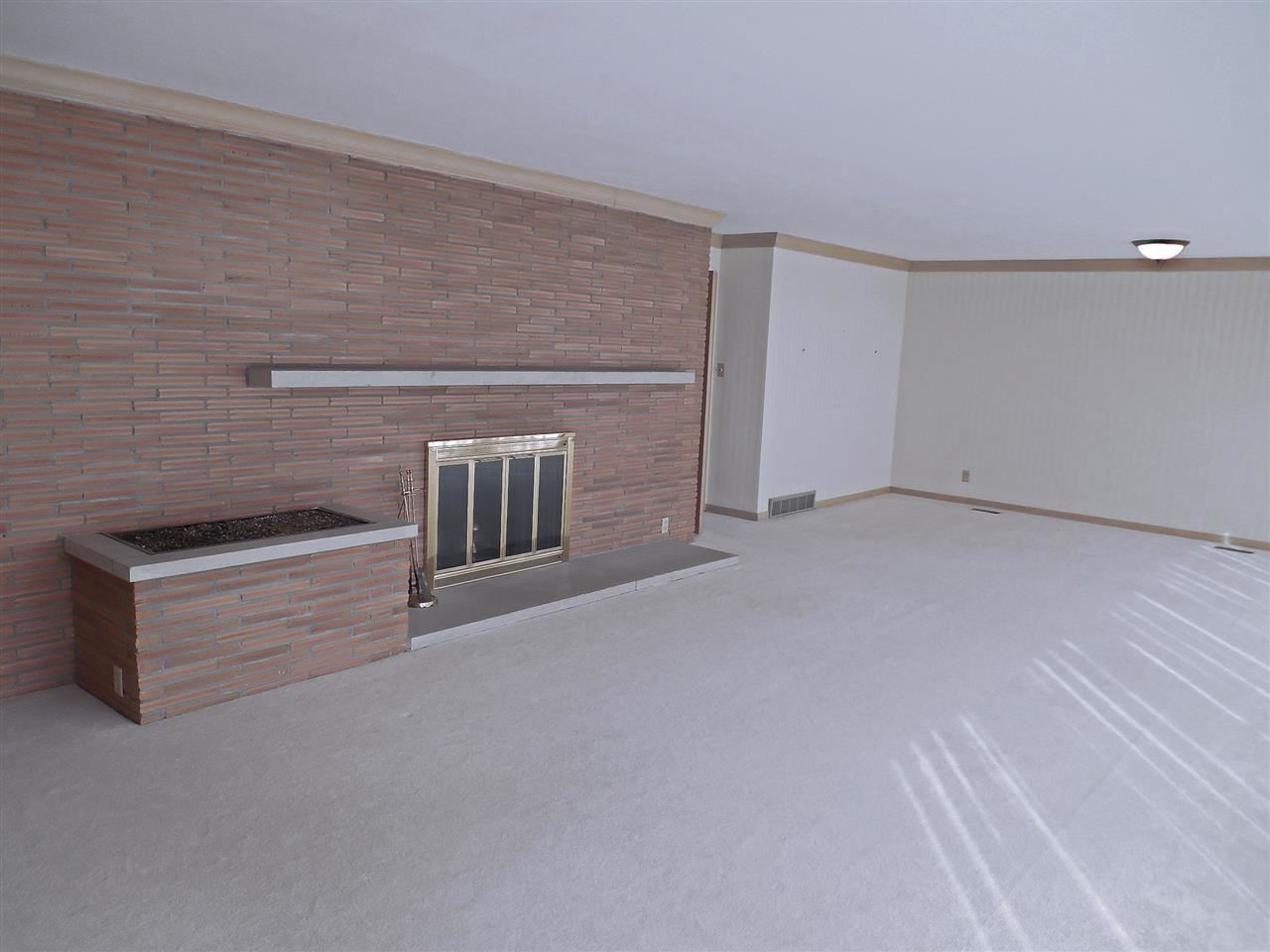 820 South Colony Road Evansville, IN 47714 - Photo 5 of 21 Gallery Image 5