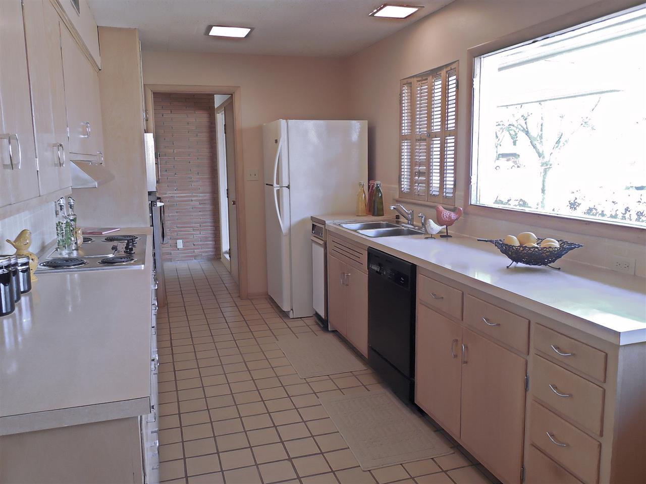 820 South Colony Road Evansville, IN 47714 - Photo 8 of 21 Gallery Image 8