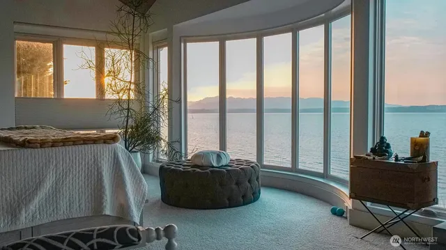 $11,800 | 2628 Northwest Esplanade, Seattle, WA 98117