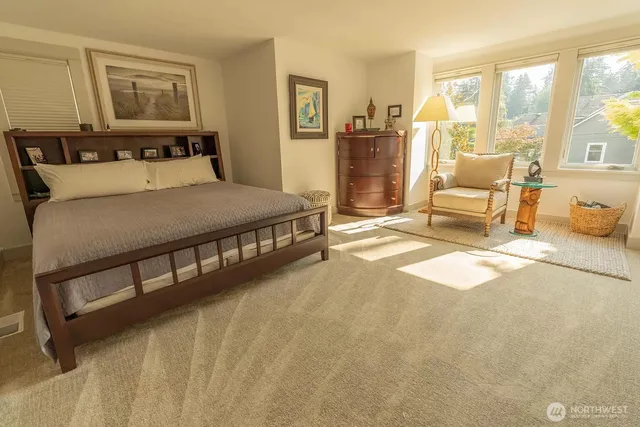 $11,800 | 2628 Northwest Esplanade, Seattle, WA 98117