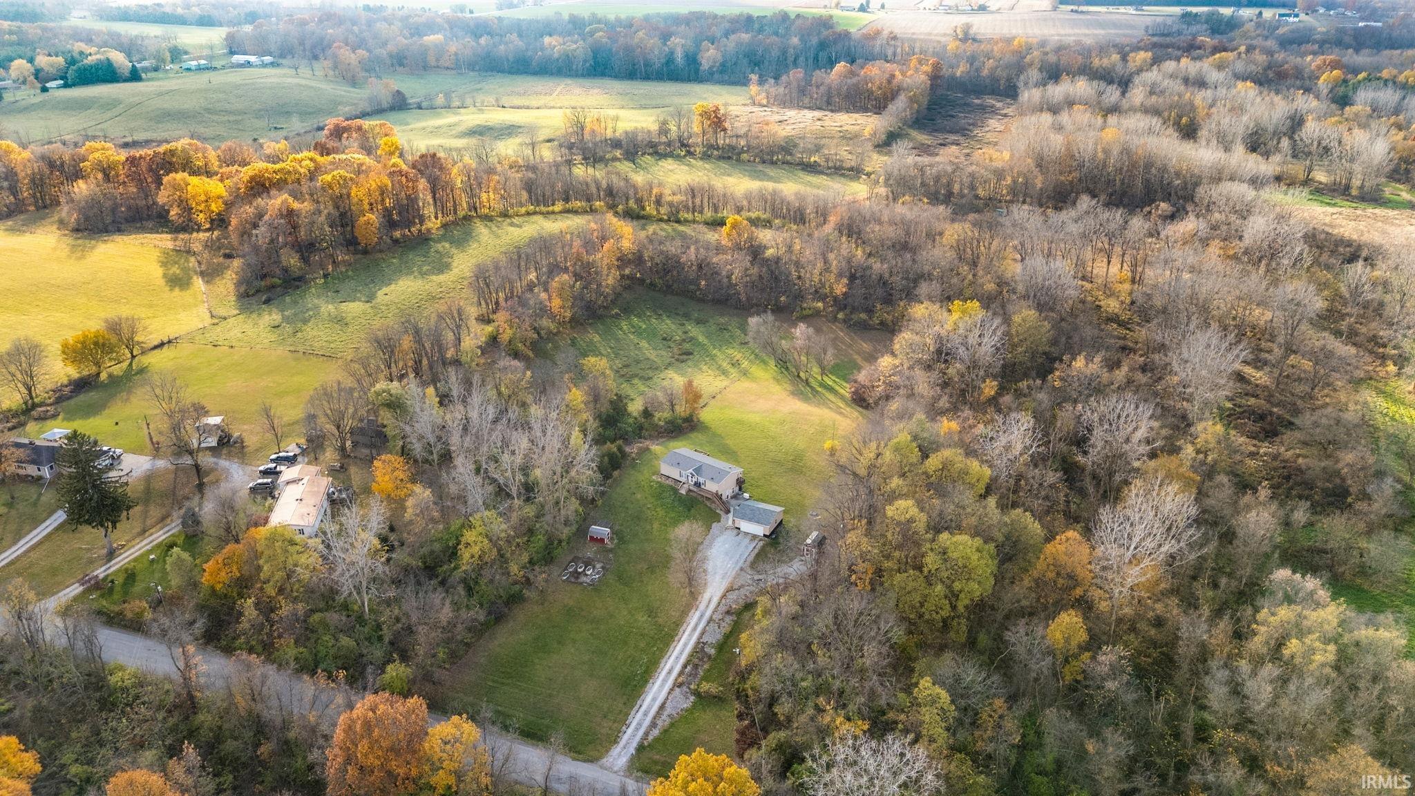 481 County Line Road Pierceton, IN 46562 - Photo 2 of 35 Gallery Image 2