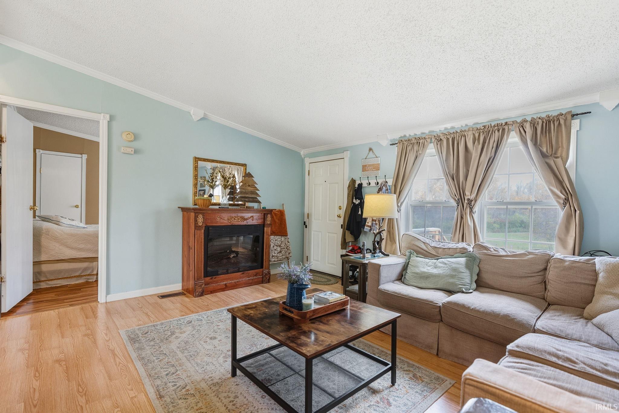 481 County Line Road Pierceton, IN 46562 - Photo 5 of 35 Gallery Image 5