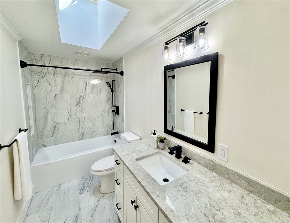 362 Center Street Hanover, MA 02339 - Photo 17 of 42