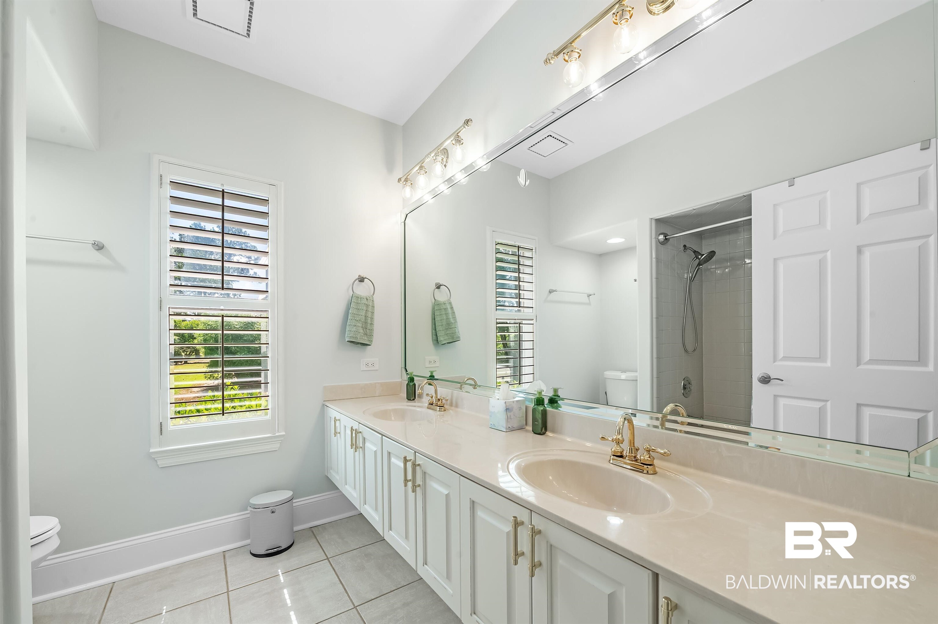 8160 Bay View Drive Foley, AL 36535 - Photo 27 of 43 Bathroom