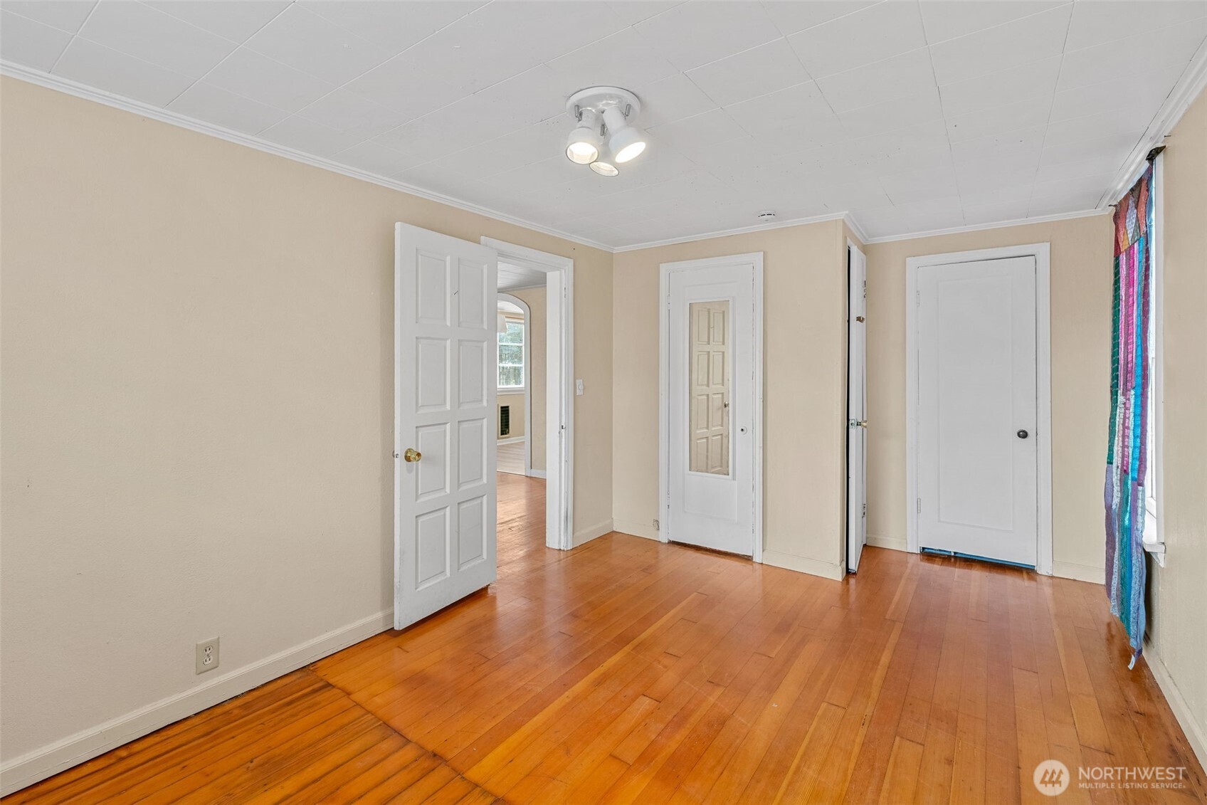 409 Wells Avenue North Renton, WA 98057 - Photo 14 of 26