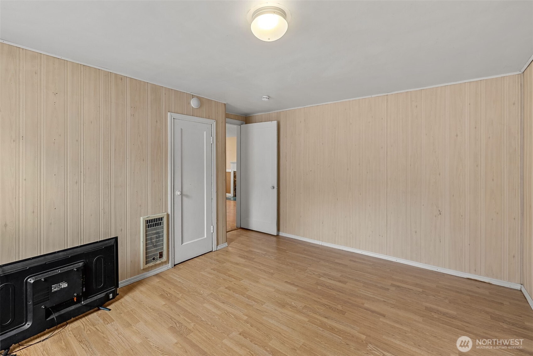 409 Wells Avenue North Renton, WA 98057 - Photo 18 of 26