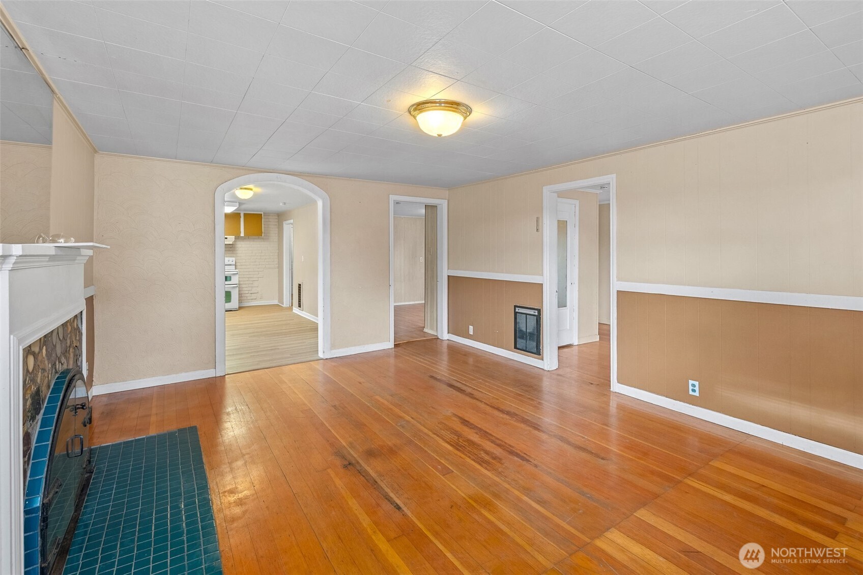 409 Wells Avenue North Renton, WA 98057 - Photo 6 of 26