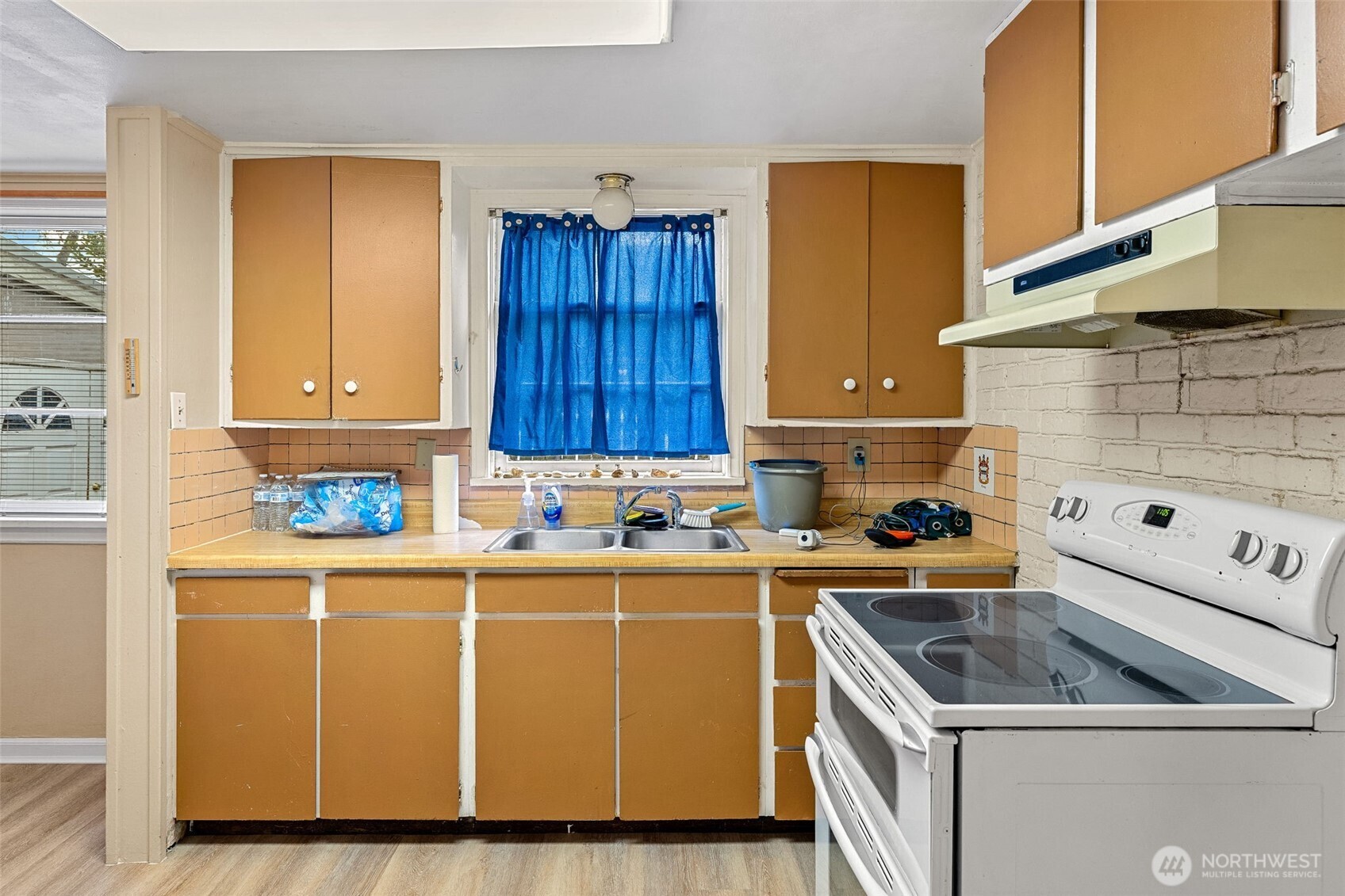 409 Wells Avenue North Renton, WA 98057 - Photo 8 of 26