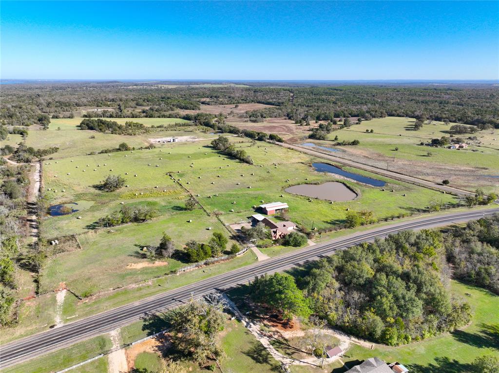 649 Highway 84 Fairfield, TX 75840 - Photo 38 of 39 a view of a city and an ocean view