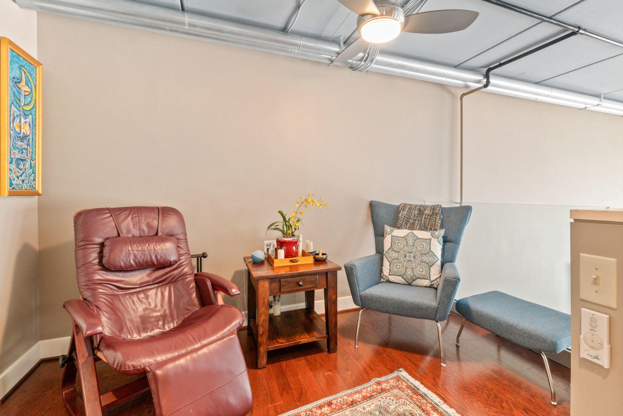 900 Bonifant Street, Unit C Silver Spring, MD 20910 - Photo 19 of 43 Loft Retreat