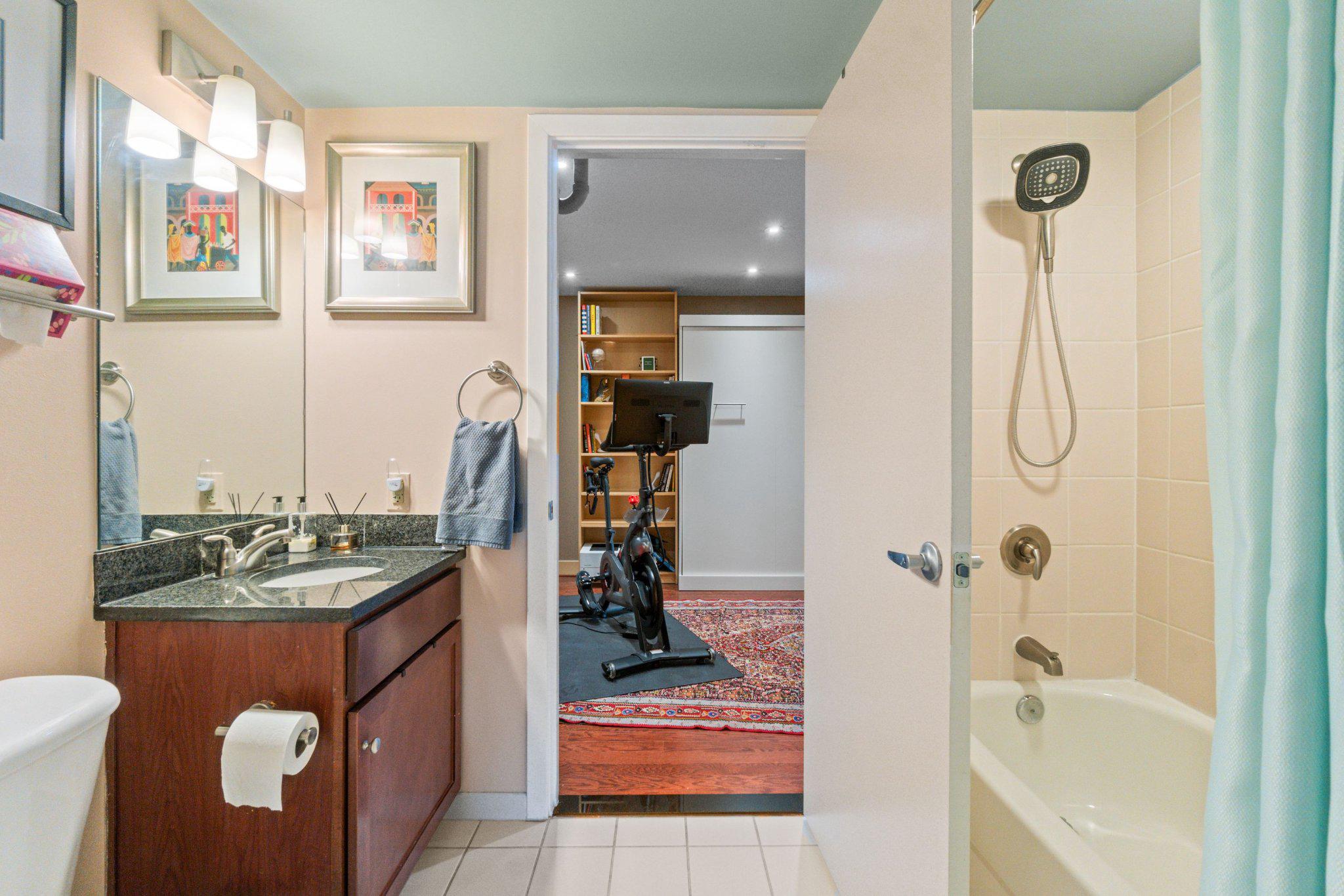 900 Bonifant Street, Unit C Silver Spring, MD 20910 - Photo 27 of 43 Bathroom 2