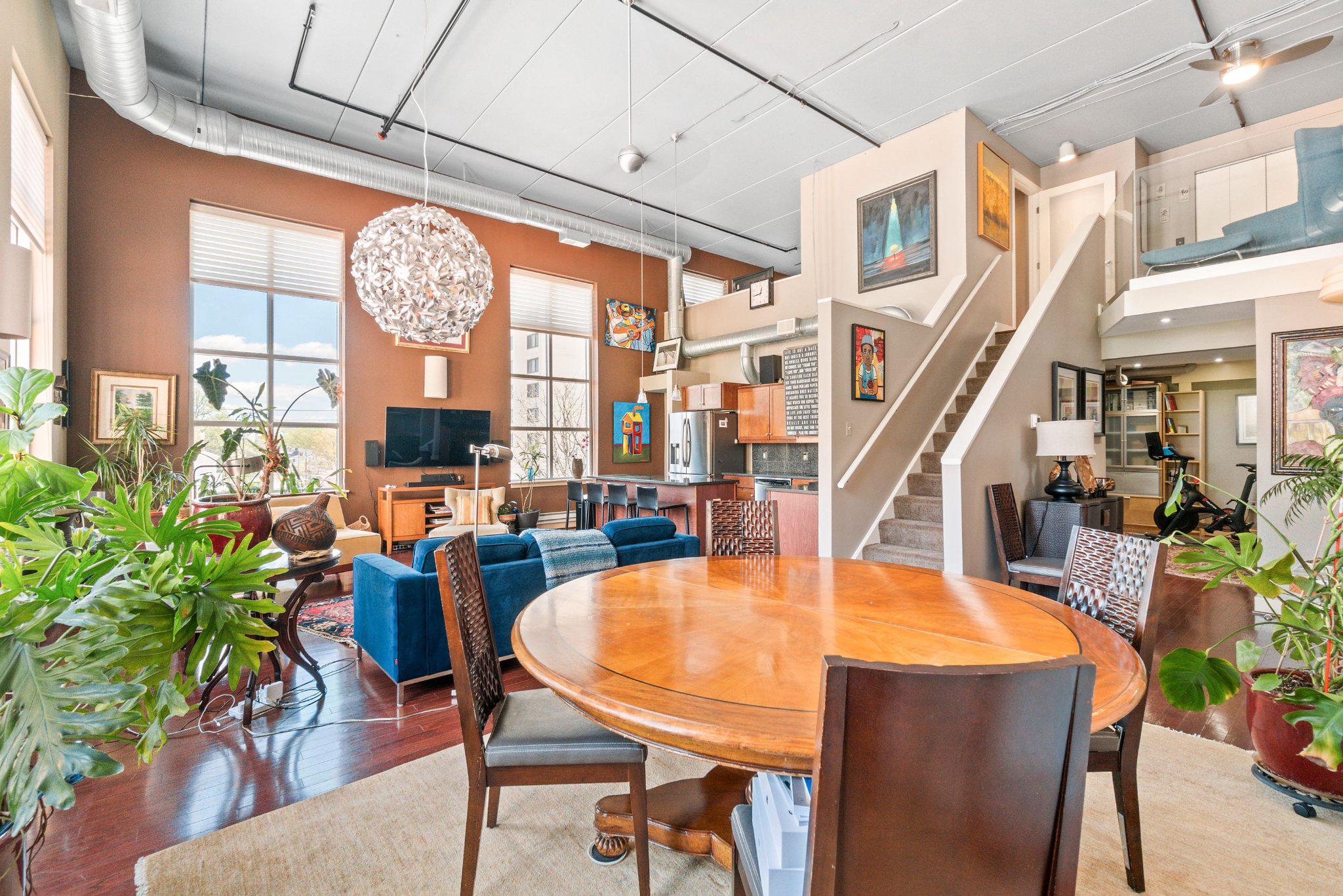 900 Bonifant Street, Unit C Silver Spring, MD 20910 - Photo 5 of 43 2-story Living Space