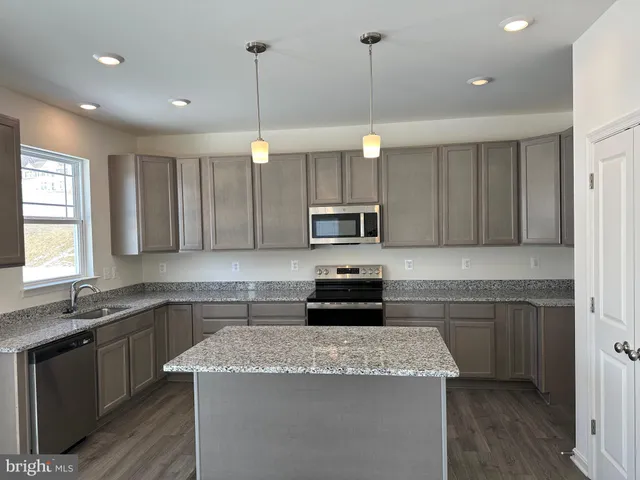 $424,888 | 3184 Old Dutch Lane, York, PA 17402