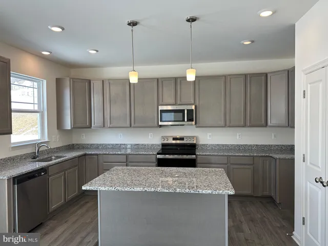 $424,888 | 3184 Old Dutch Lane, York, PA 17402