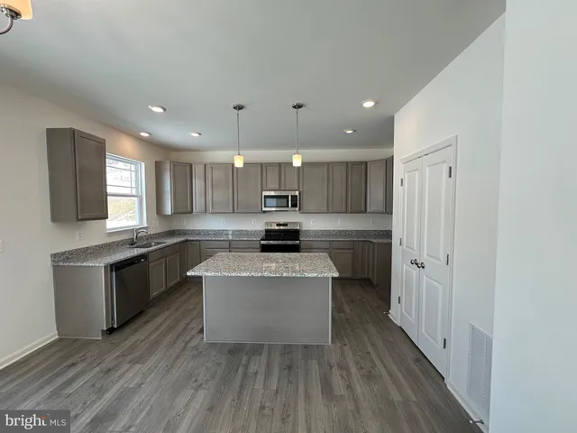 $424,888 | 3184 Old Dutch Lane, York, PA 17402