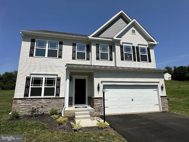$424,888 | 3184 Old Dutch Lane, York, PA 17402