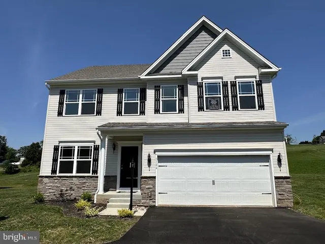 $424,888 | 3184 Old Dutch Lane, York, PA 17402