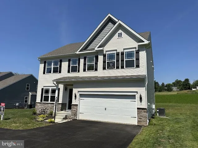 $424,888 | 3184 Old Dutch Lane, York, PA 17402